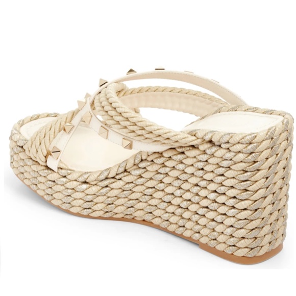 NIB $790 Valentino Rockstud Torchon Espadrille Wedge Sandal in Light Ivory - 11! - Picture 2 of 6
